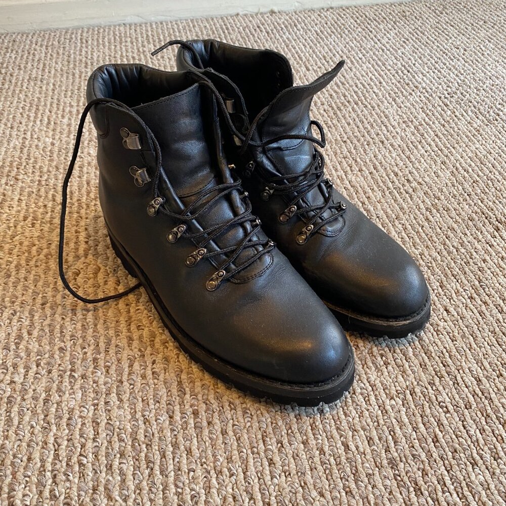 Men's Black Leather Lace-Up Hiking Boots - Picture 8 of 9